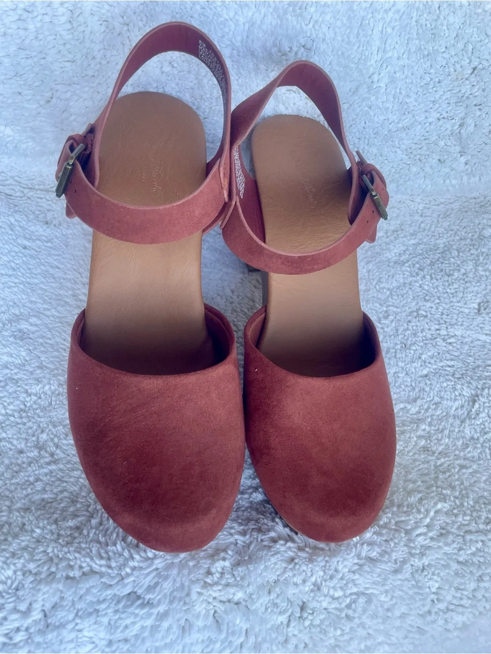 Universal Thread Marcia Memory Foam Clog Heels Red 8.5